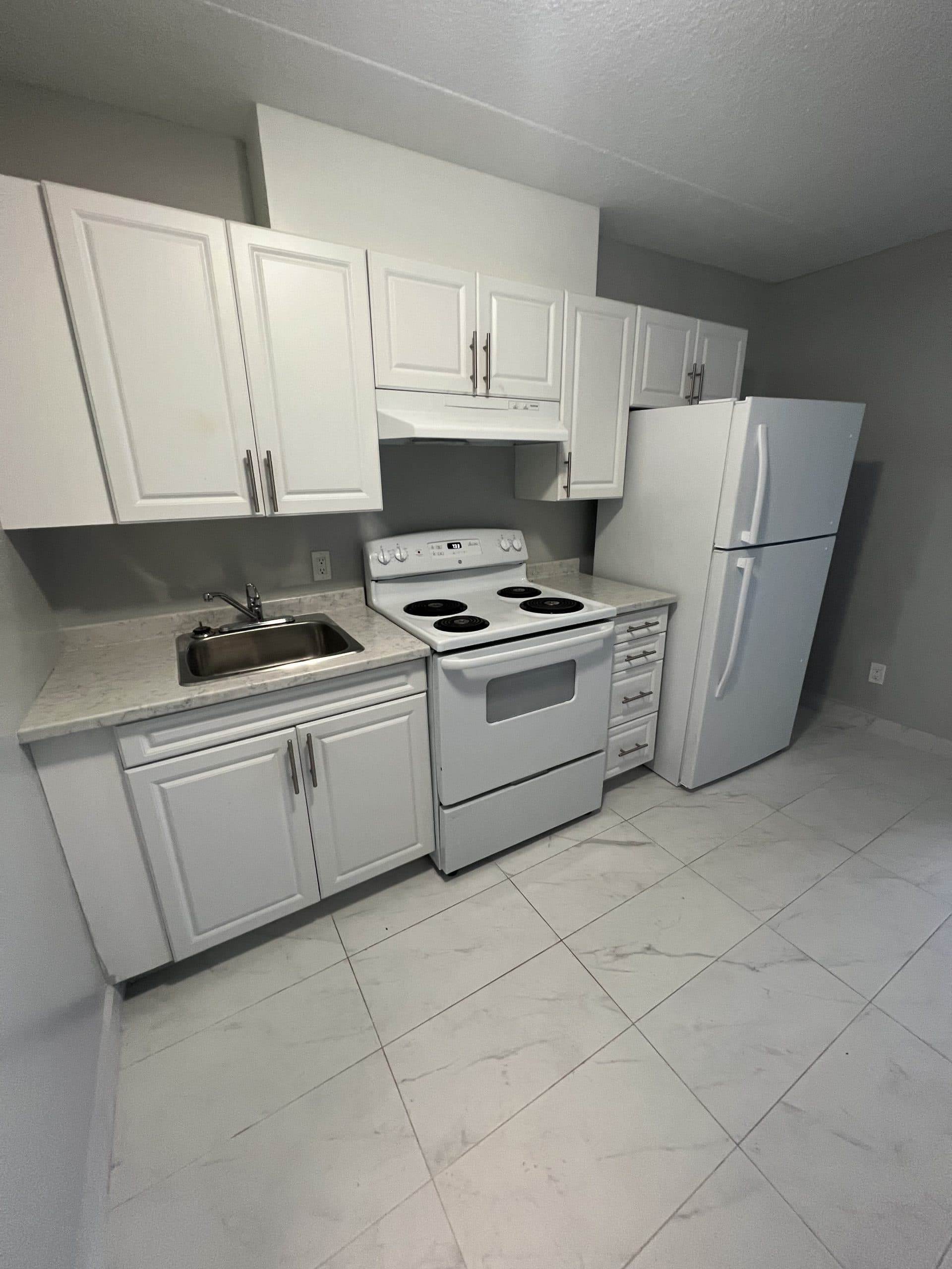 2 Bedroom Apartments thumbnail 21