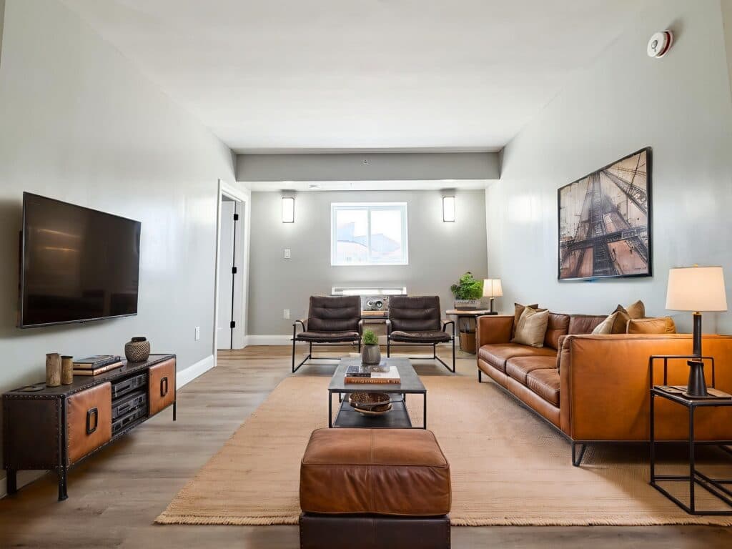 2 Bedroom Apartments