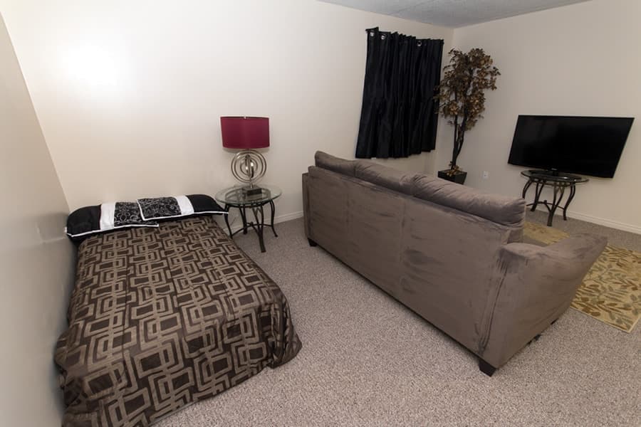 Bachelor Apartments thumbnail 8