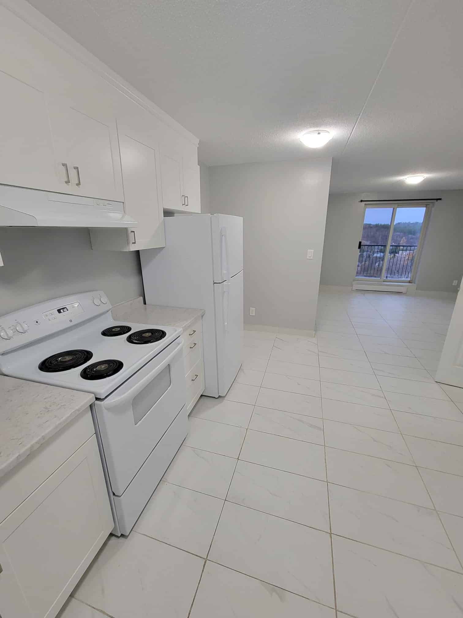 Bachelor Apartments thumbnail 11
