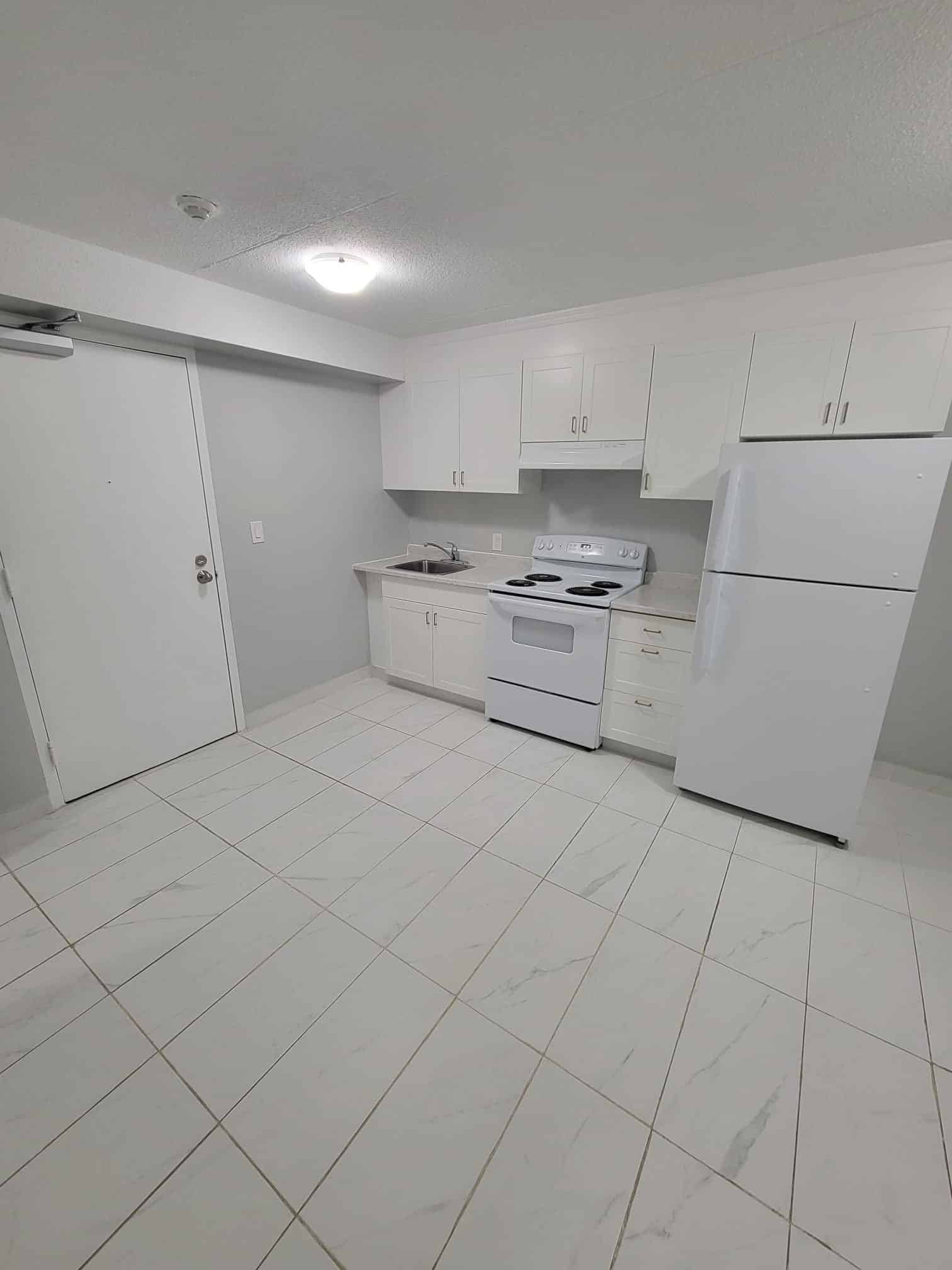 Bachelor Apartments thumbnail 15