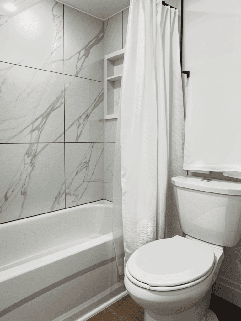 Bachelor Apartments thumbnail 5